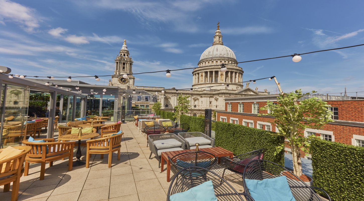 Sabine Rooftop Bar Terrace Table